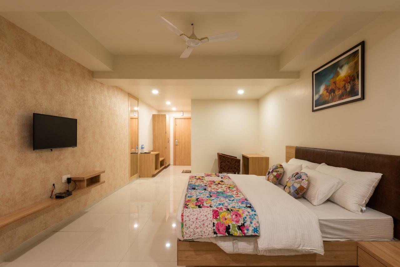 Hotel Drishti,Bhopal Exterior photo